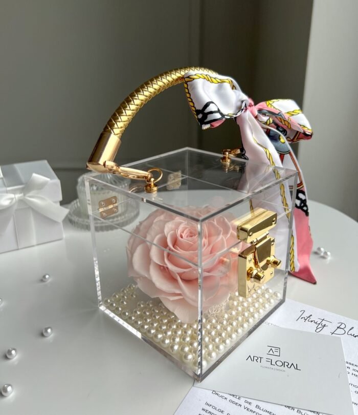 Ewige_Rose_im_Acryl_Cube_Rosa_5