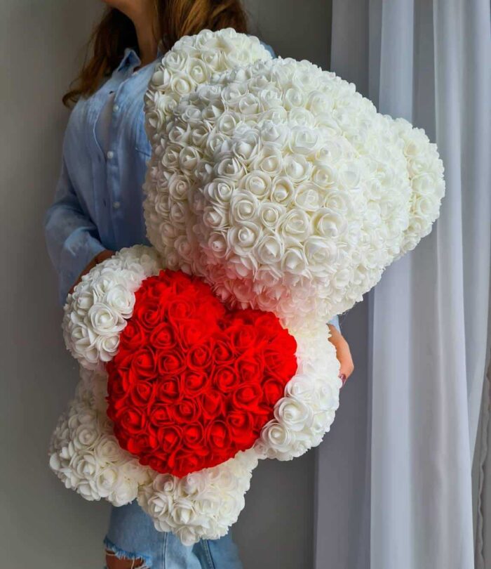 Rosenbaer-L-weiss-mit-rotem-Herz-4