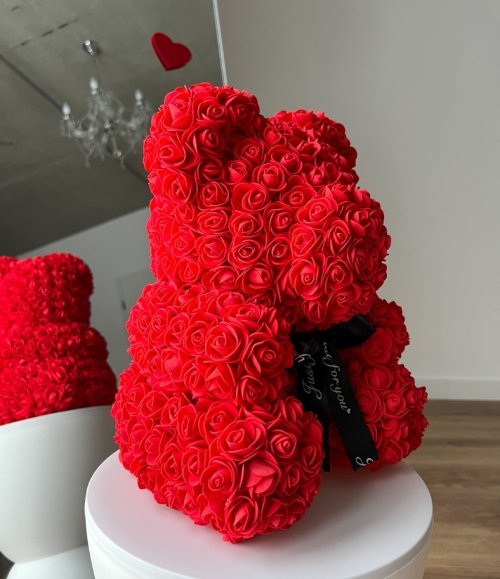 Rosenbär rot mittelgroß – Blumenbär aus Rosen für Valentinstag, Geburtstag oder Jahrestag
