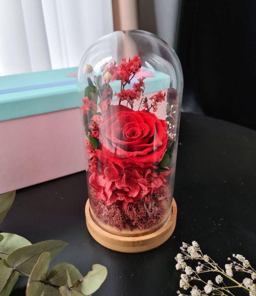Roter Mix Rose im Glas lang