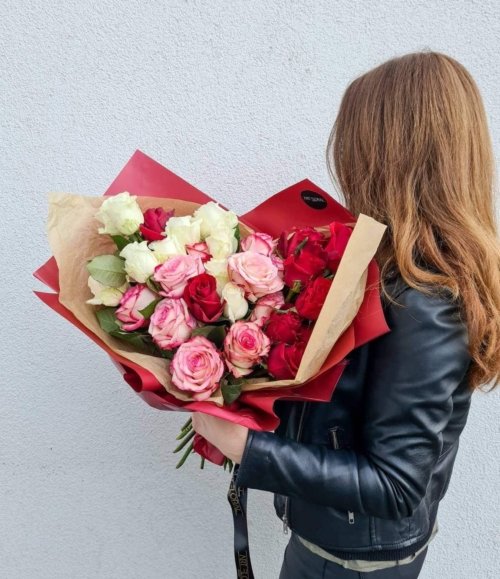 Handgebundener Blumenstrauß für besondere Anlässe