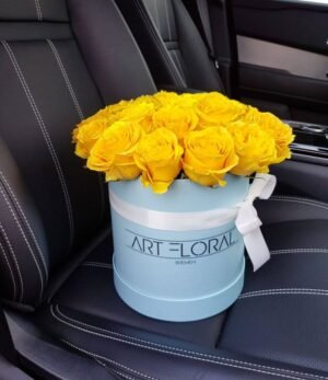 Gelbe-Rosen-in-blauer-M-Box-1