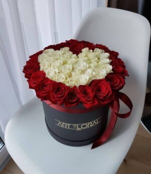 Blumenbox Rosen in Herzform - L Box Schwarz
