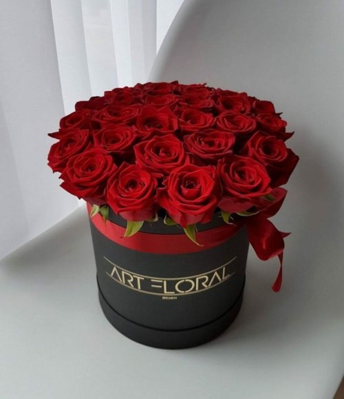 Blumenbox Rote Rosen - M Box Schwarz