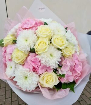Blumenstrauss_weiss_rosa