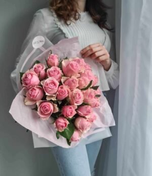 Blumenstrauß_30_rosa_Rosen