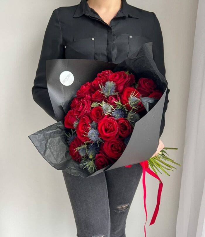 Blumenstrauß_Dornen_und_Rosen_3