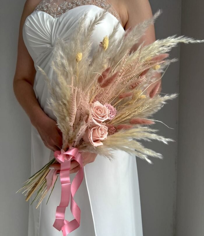 Trockenblumen_Brautstrauss_Nude_2