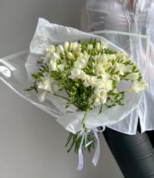 Blumenstrauß_Duftende_Fresien_1