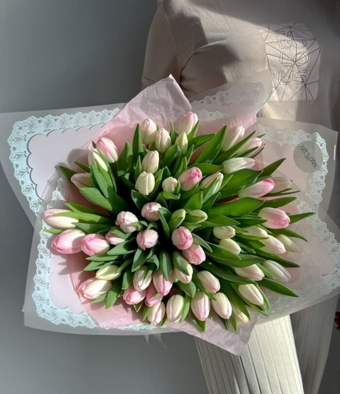 Blumenstrauß_Hellrosa_Tulpen_1