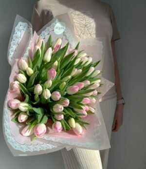 Blumenstrauß_Hellrosa_Tulpen_2