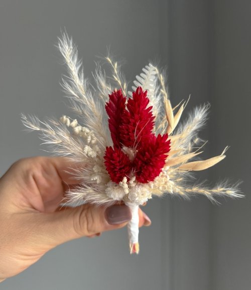 Bräutigam Boutonniere Rot aus Trockenblumen