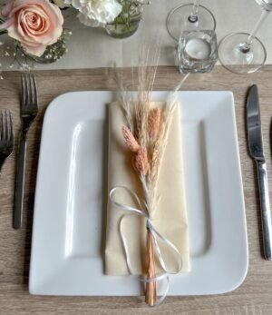 Gastgeschenk_Trockenblumenstrauß_Pfirsich_1