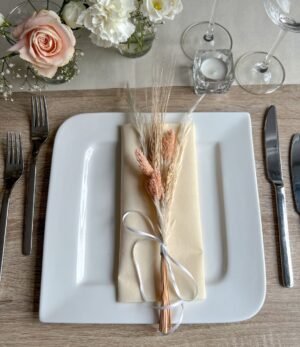 Gastgeschenk_Trockenblumenstrauß_Pfirsich_3