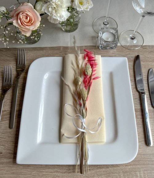 Boho Gastgeschenk mit Pampasgras und Phalaris