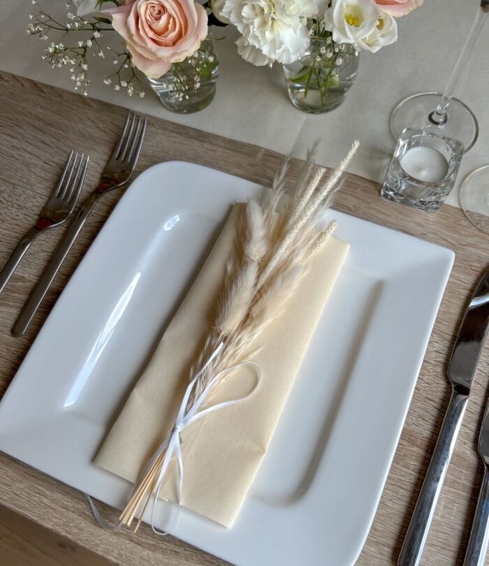 Gastgeschenk_Trockenblumenstrauß_weiß_3