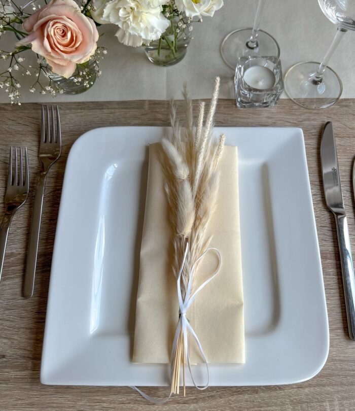 Gastgeschenk_Trockenblumenstrauß_weiß_4