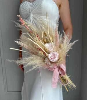 Trockenblumen_Brautstrauss_Rosenhauch_der_Liebe_1
