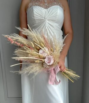 Trockenblumen_Brautstrauss_Rosenhauch_der_Liebe_3