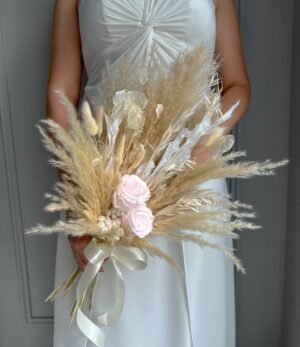 Trockenblumen_Brautstrauss_Rosige_Eleganz_3