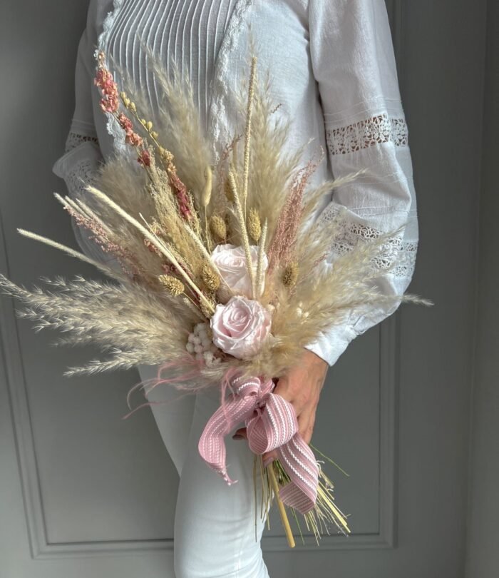 Trockenblumenstrauß_Rosenhauch_der_Liebe_4