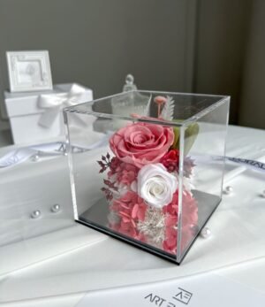 Ewige_rosa_Blume_in_Transparenter_Box_3
