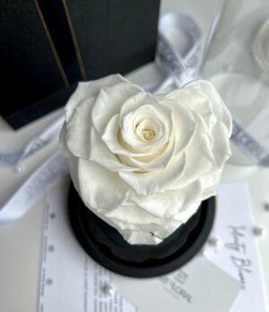 Ewige_weiße_Herz_Rose_im_Glas_4