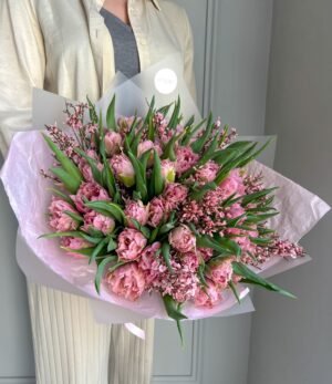 Blumenstrauß_Tulpen_und_Ginster_3