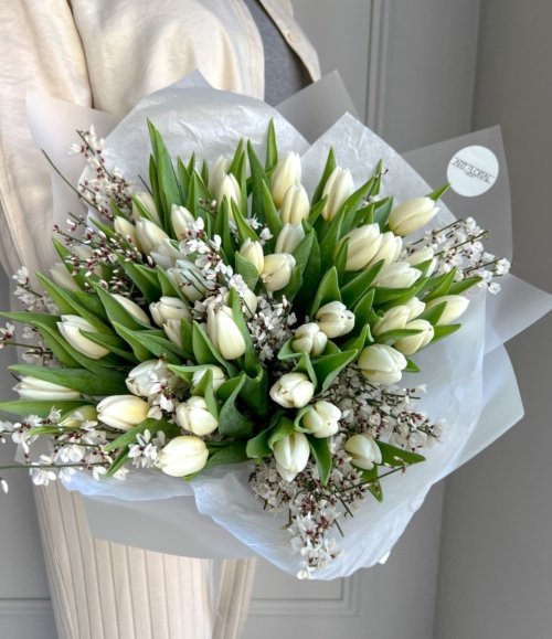 Blumenstrauß_Weiße_Tulpen_1
