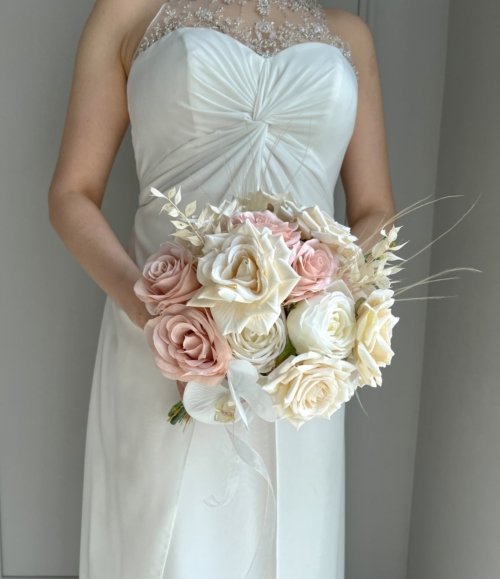 Kunstblumen_Brautstrauß_Rosen_und_Orchidee_3