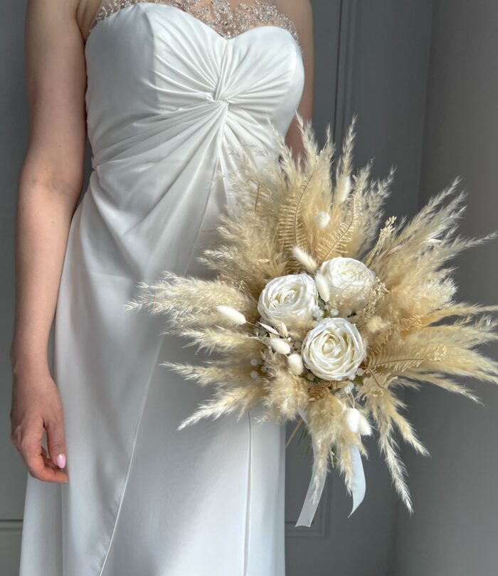 Kunstblumen_Brautstrauß_Rosen_und_Pampas_3