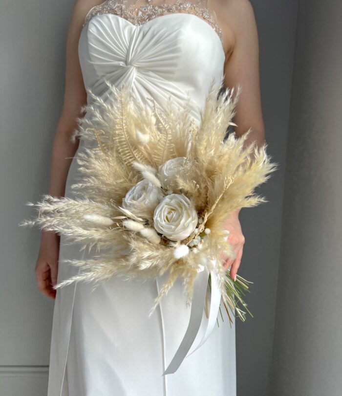 Kunstblumen_Brautstrauß_Rosen_und_Pampas_4