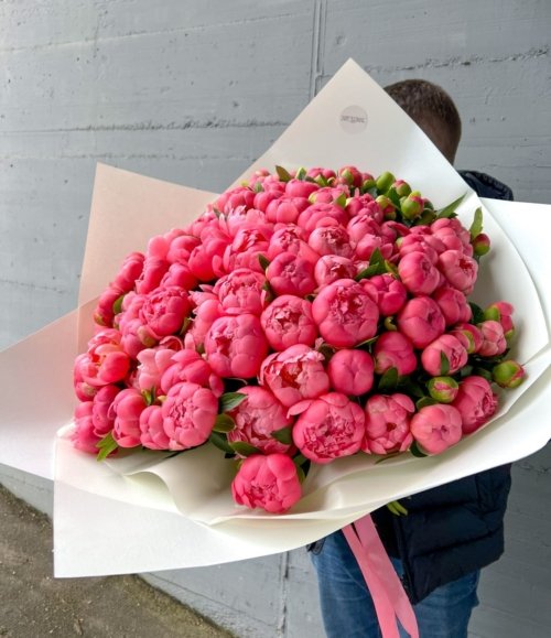 Blumenstrauß_100_Pfingstrosen_1