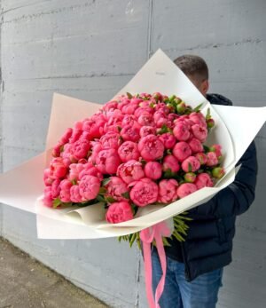Blumenstrauß_100_Pfingstrosen_2