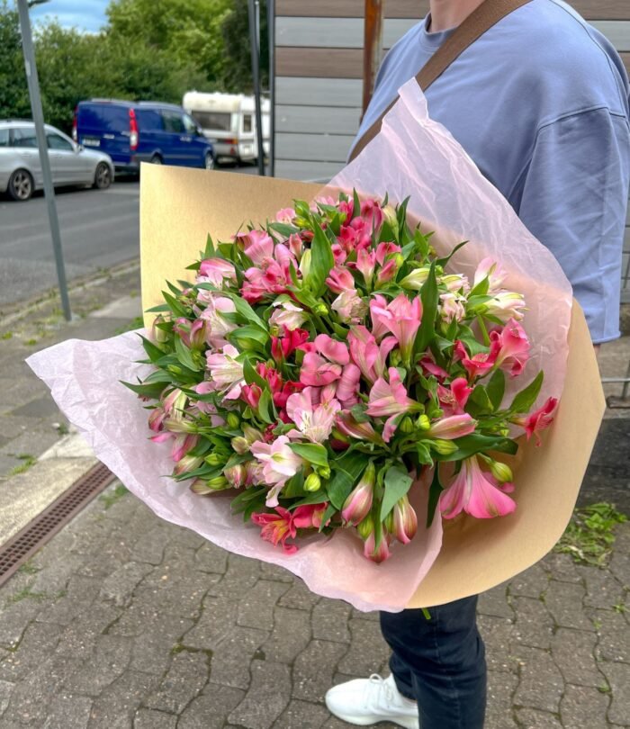 Blumenstrauß_Alstroemeria_1