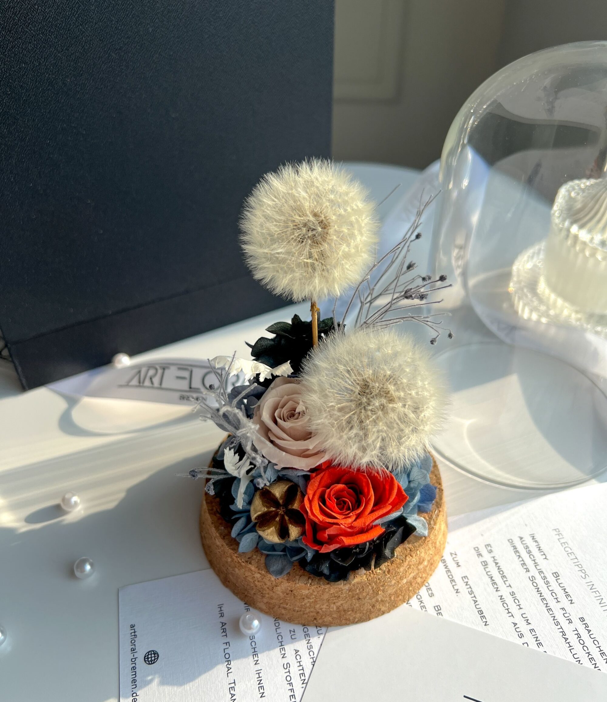 Ewiger_Blumentraum_in_Glaskuppel_5