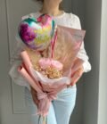 Trockenblumenstrauß mit Infinity Rosen Muttertag und Luftballon