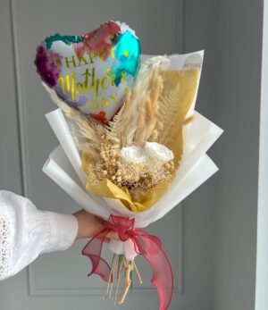 Trockenblumenstrauß mit Infinity Rosen Muttertag