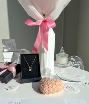 Muttertags-Geschenkset - Blumenstrauß, Schmuck, Infinity Rose, Kerze, Herz