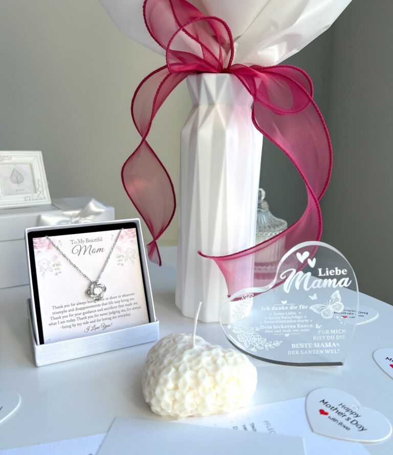 Muttertags-Geschenkset - Blumenstrauß, Schmuck, Infinity Rose, Kerze, Herz