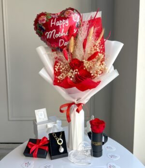 Muttertags-Geschenkset - Blumenstrauß, Schmuck, Infinity Rose, Kerze, Herz