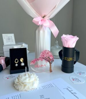 Muttertags-Geschenkset Harmonie Infnity Rosen, Ohrringe, Kerze