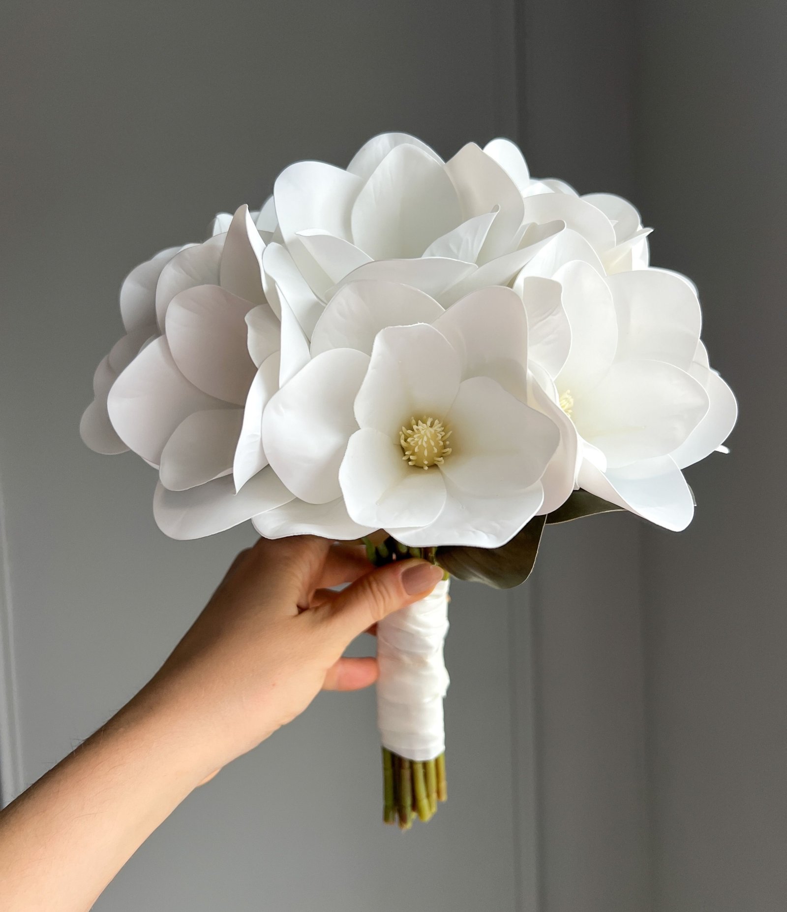 Künstlicher Brautstrauß „Weiße Magnolie“