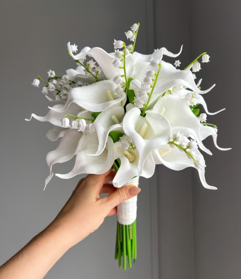 Künstlicher Brautstrauß Calla Maiglöckchen in elegantem Weiß