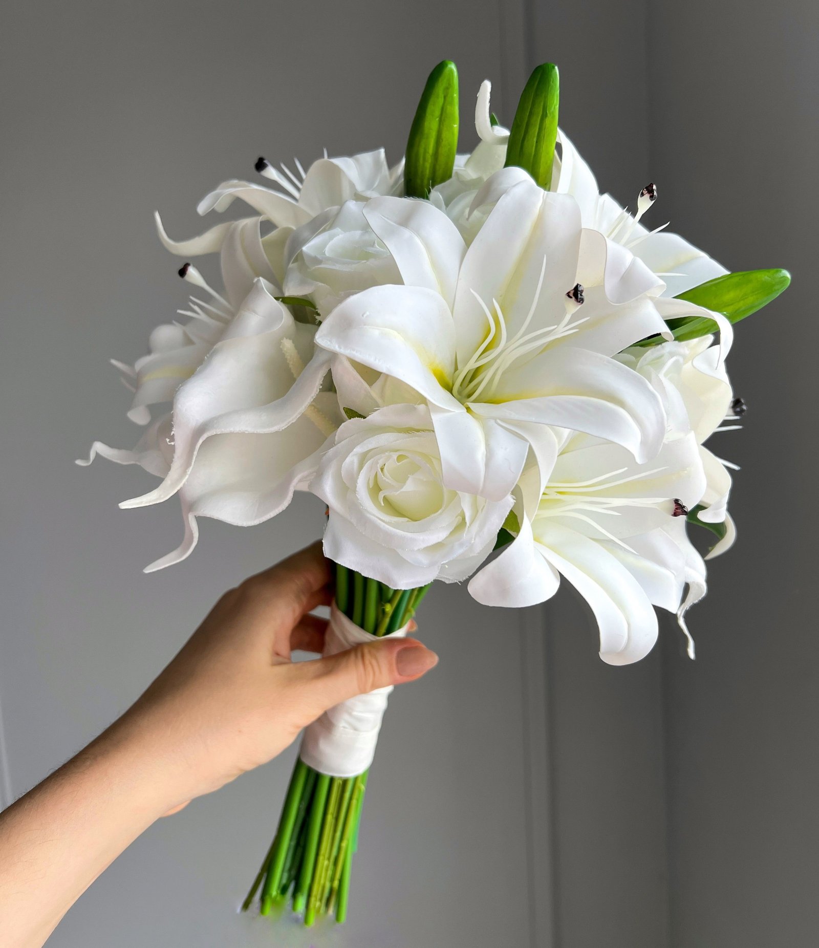 Kunstblumen Brautstrauß „Lilien & Rose“