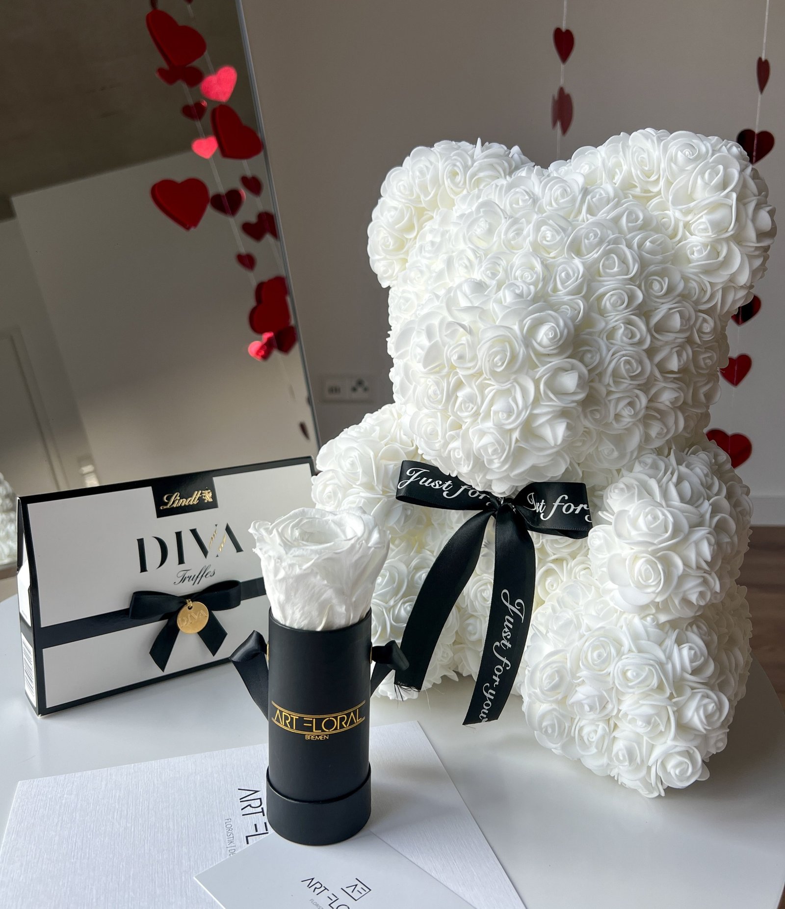 Geschenkset „Eleganz in Schwarz-Weiß“
