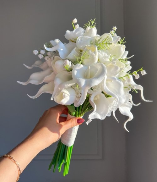 Brautstrauß Frühlingsweiß Calla & Tulpen aus Kunstblumen
