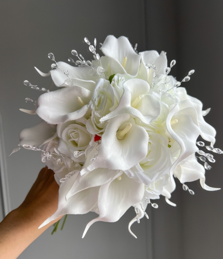 Brautstrauß Kristallglanz mit funkelnden Kristallen im Detail