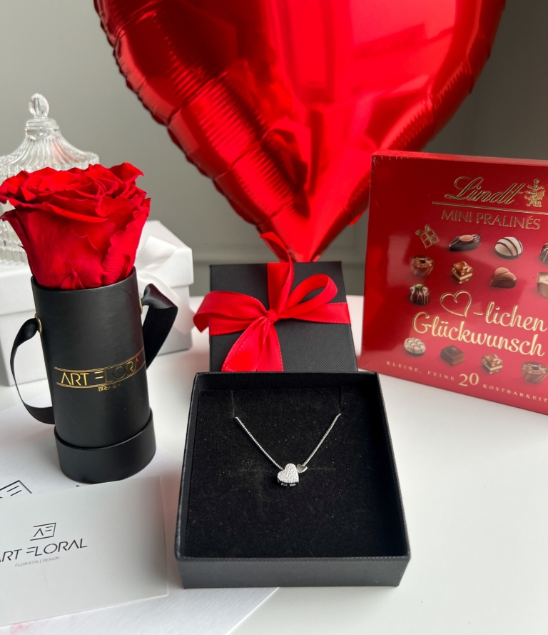 Schwarzer Mini-Box mit roter Infinity-Rose