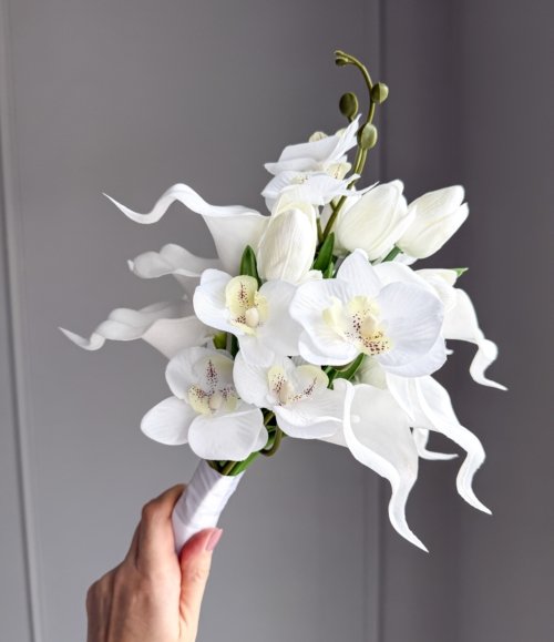 Eleganter Brautstrauß aus künstlichen Orchideen, Tulpen und Calla